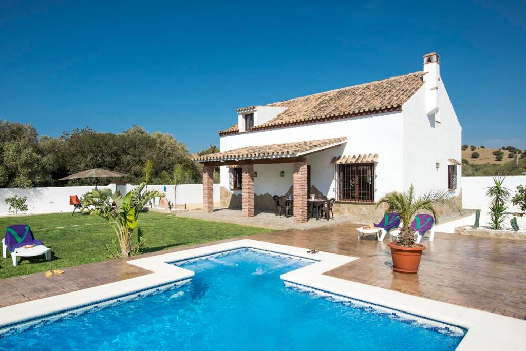 Villa fuente redonda photo 1