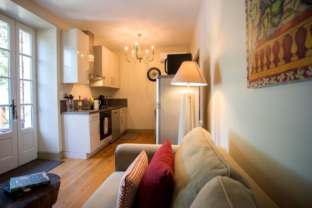 Les Hauts de Condom Appartements Climatises photo 3