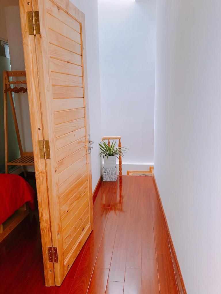 Suri’s Apartment - Suri’s House 2