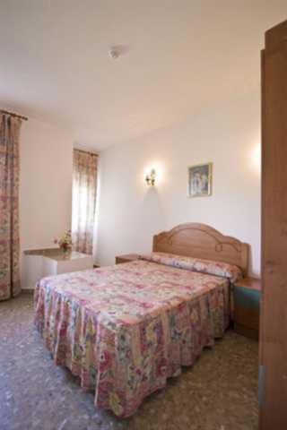 Hostal Europa photo 3