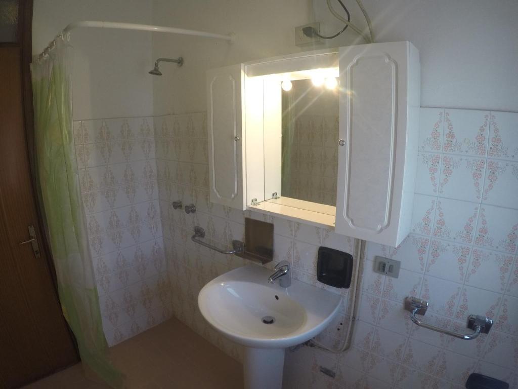 Condominio Commerciale Room Type - One-Bedroom Apartment