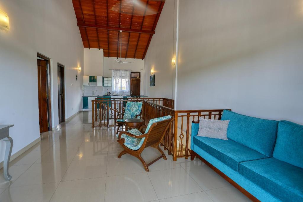 Shamaz Galle photo 3