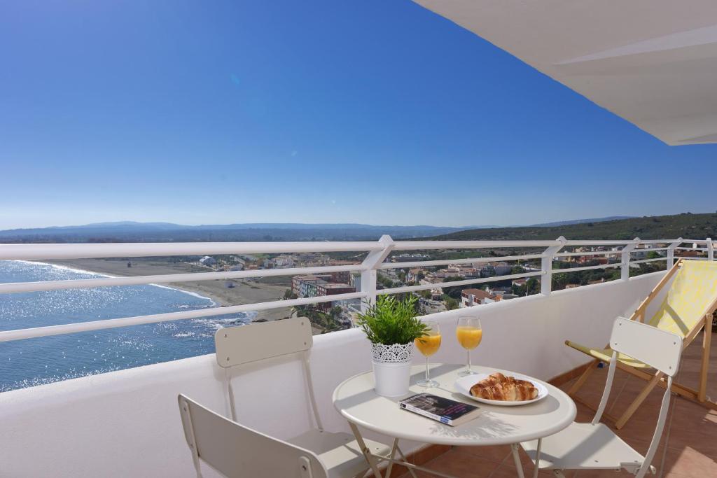 fabulous sea view - a pie de playa- photo 3