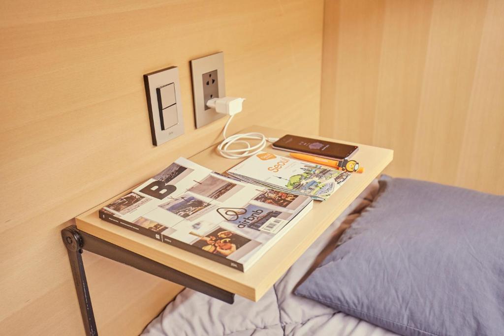 Номер (8-Bed Female Dormitory Room), THE CAPSULE Myeongdong