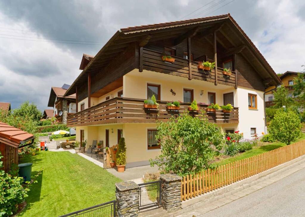 Gästehaus Schmalzreich photo 1