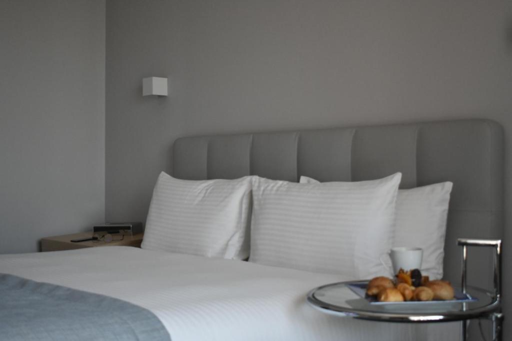 ParkTower Suites photo 2