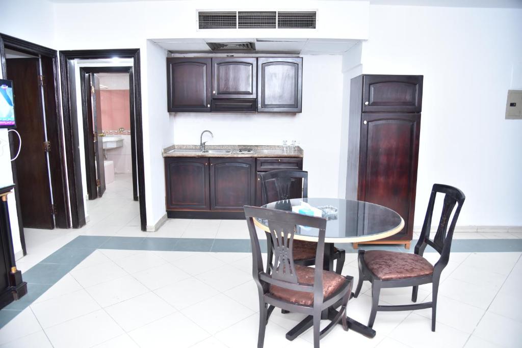 Двухместный (Special offer - single room - Egyptian & residence only), Royal Pyramids Hotel