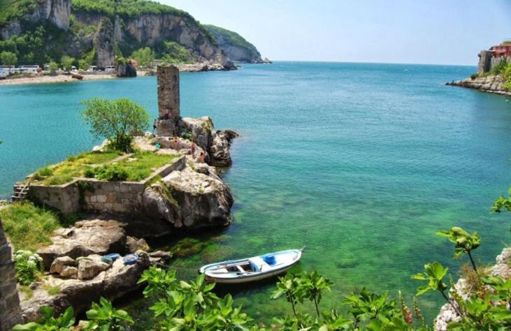 YAĞMUR APARt photo 2