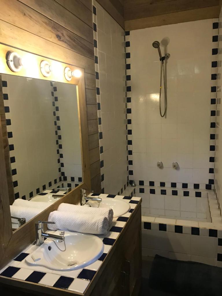 Roatan Bed & Breakfast Apartments photo 4