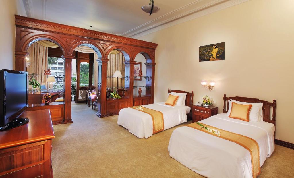 Двухместный (Люкс с видом на оперу), Hotel Continental Saigon