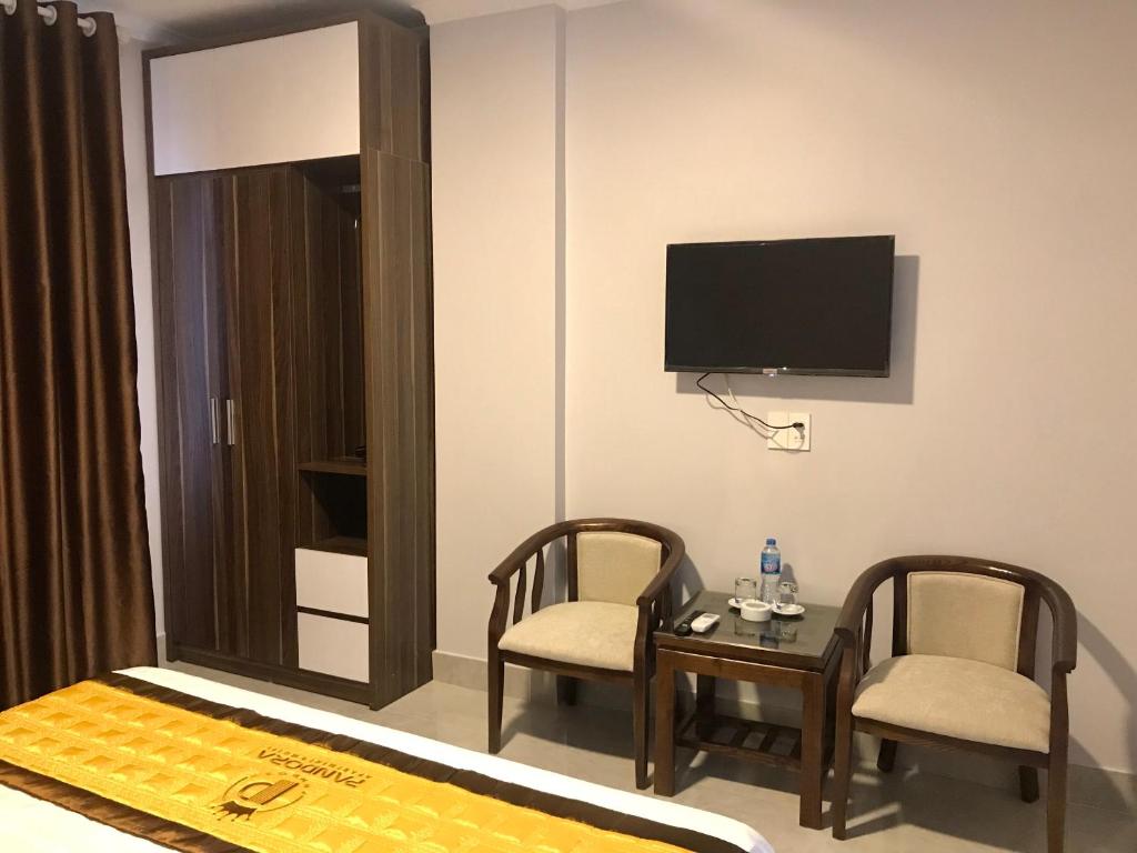 Pandora Apartment & Motel