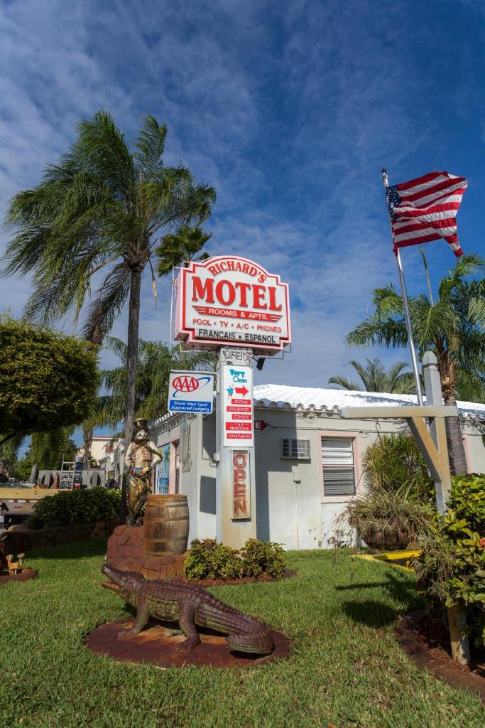 Richard's Motel photo 2