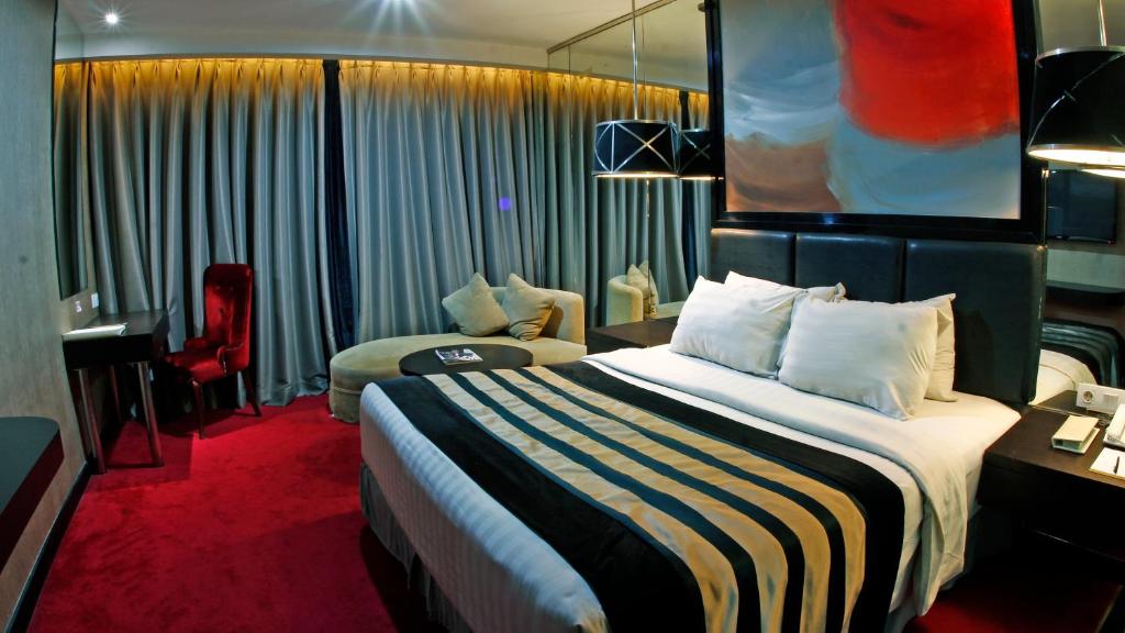 Двухместный (Номер Делюкс с кроватью размера «king-size»), Amaroossa Cosmo Jakarta