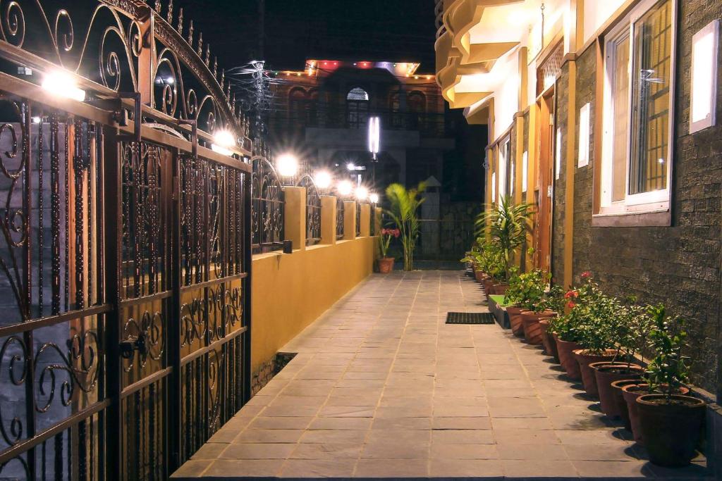 Hotel Basanta Inn photo 3