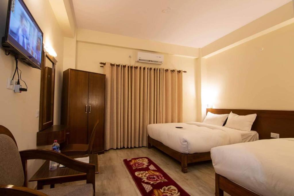Hotel Basanta Inn photo 2
