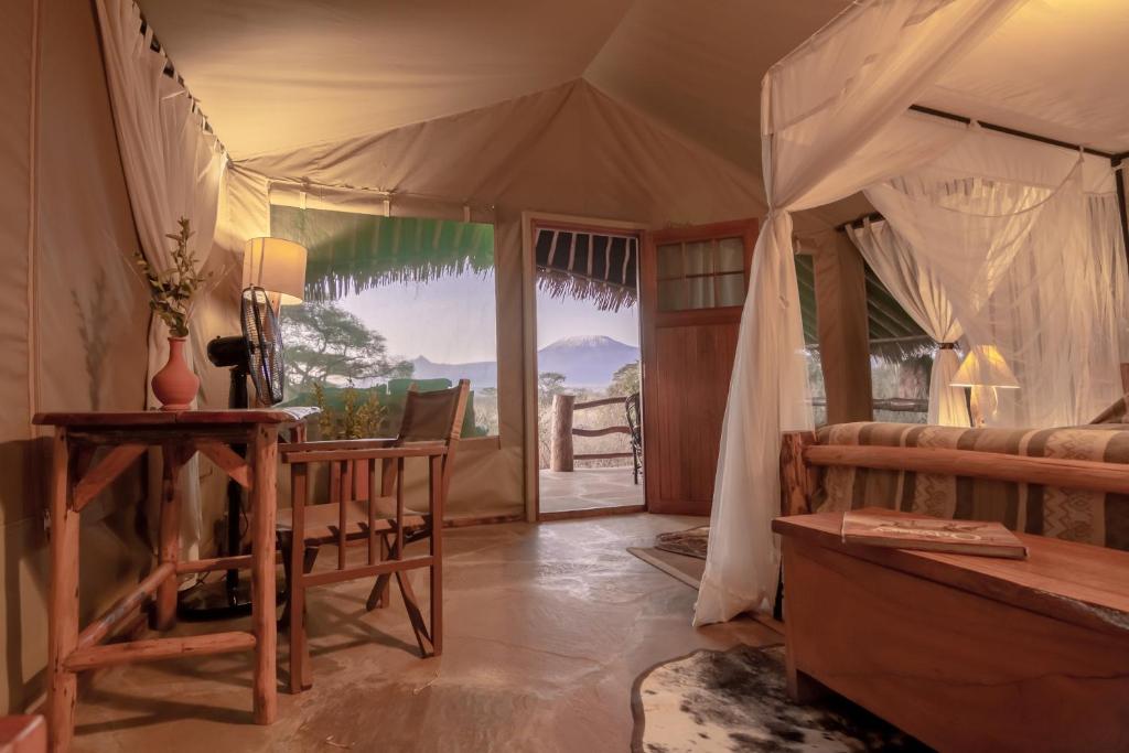 Kibo Safari Camp photo 2