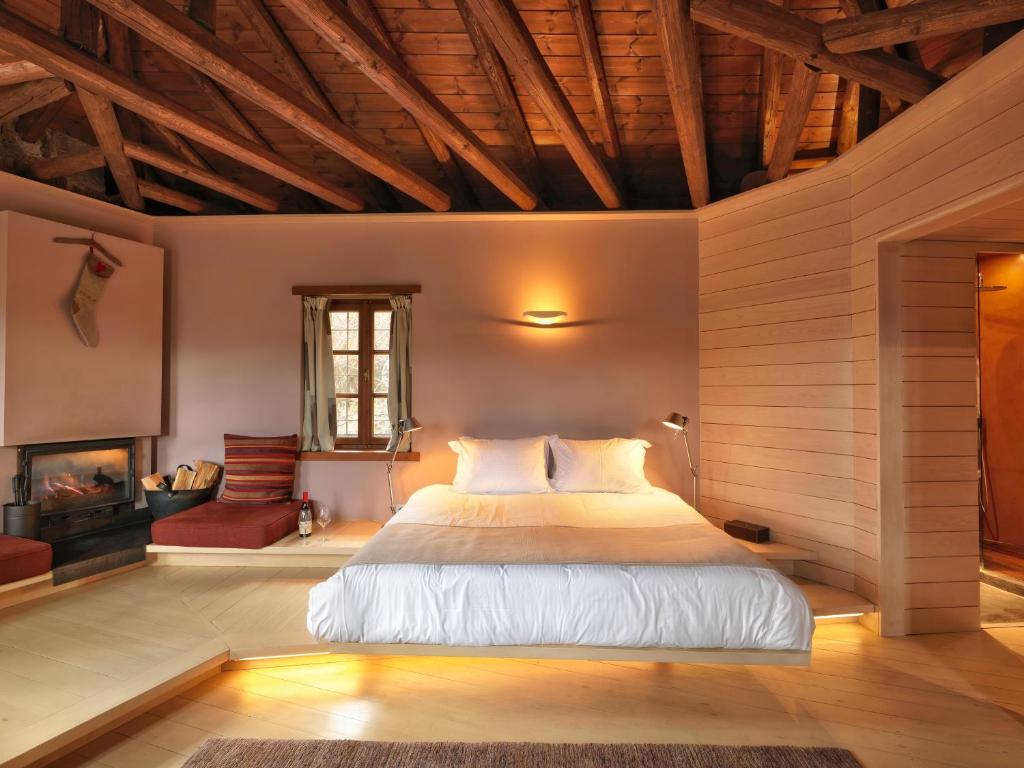 Kipi Suites photo 2