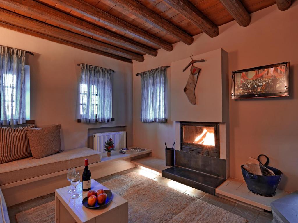 Kipi Suites photo 3