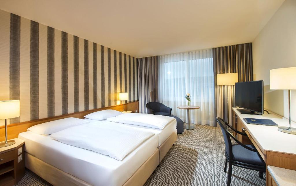 Двухместный (Двухместный номер «Комфорт» с 1 кроватью), Maritim Hotel Stuttgart