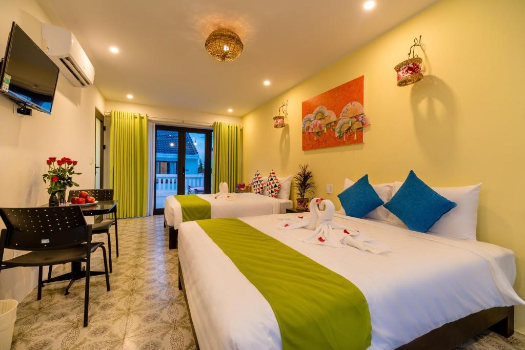 Sunny Riverside Homestay