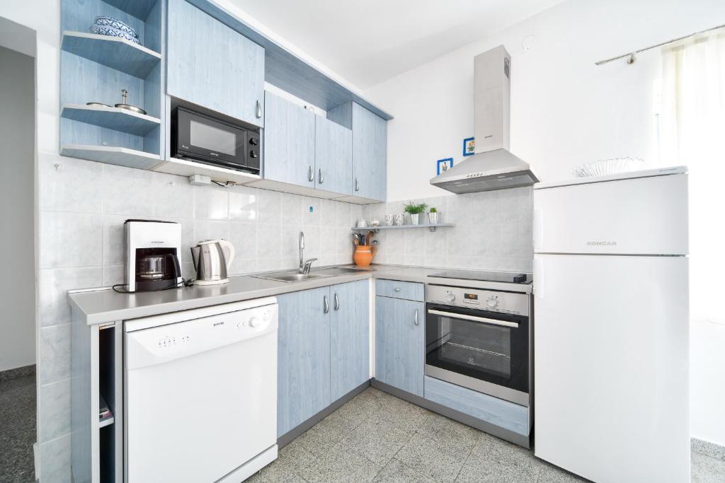 Apartments Martom photo 3