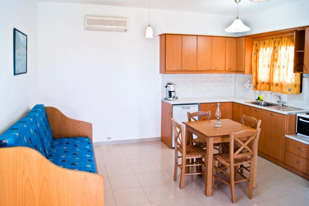Fotini Apartments photo 3