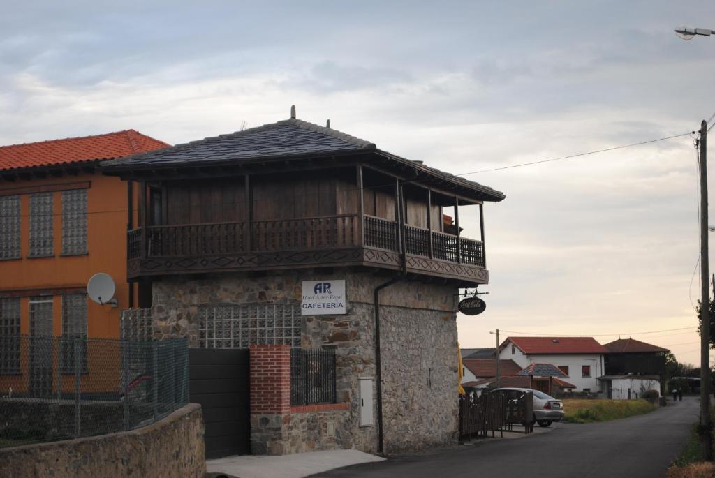 Astur Regal photo 3