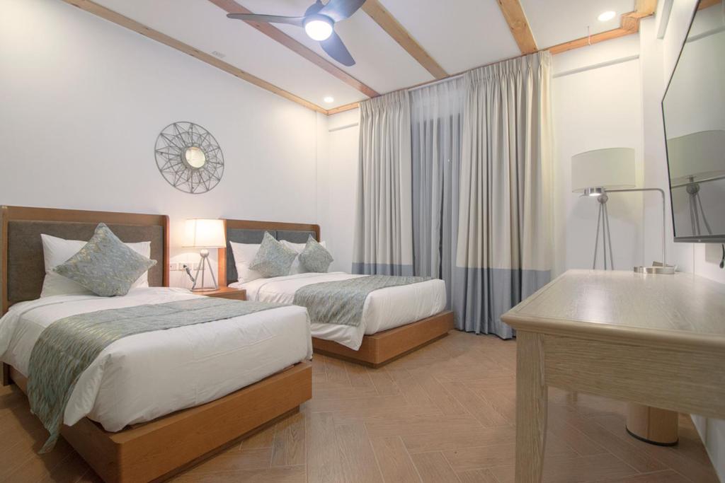 Thunderbird Resorts - Rizal photo 1