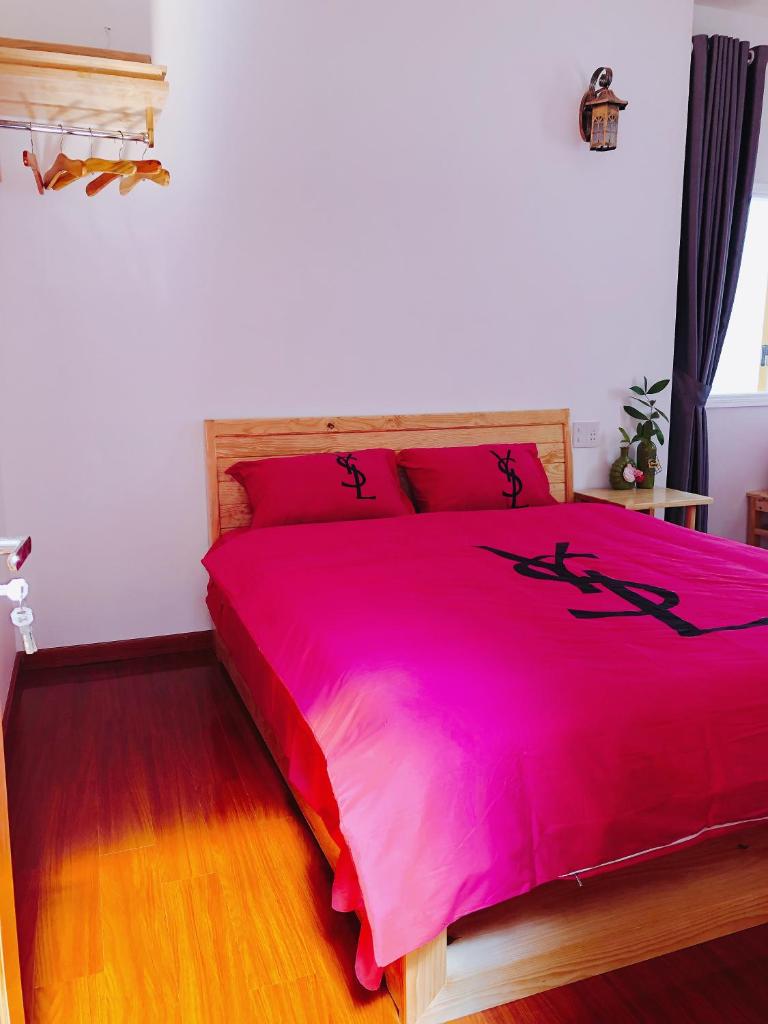 Suri’s Apartment - Suri’s House 2