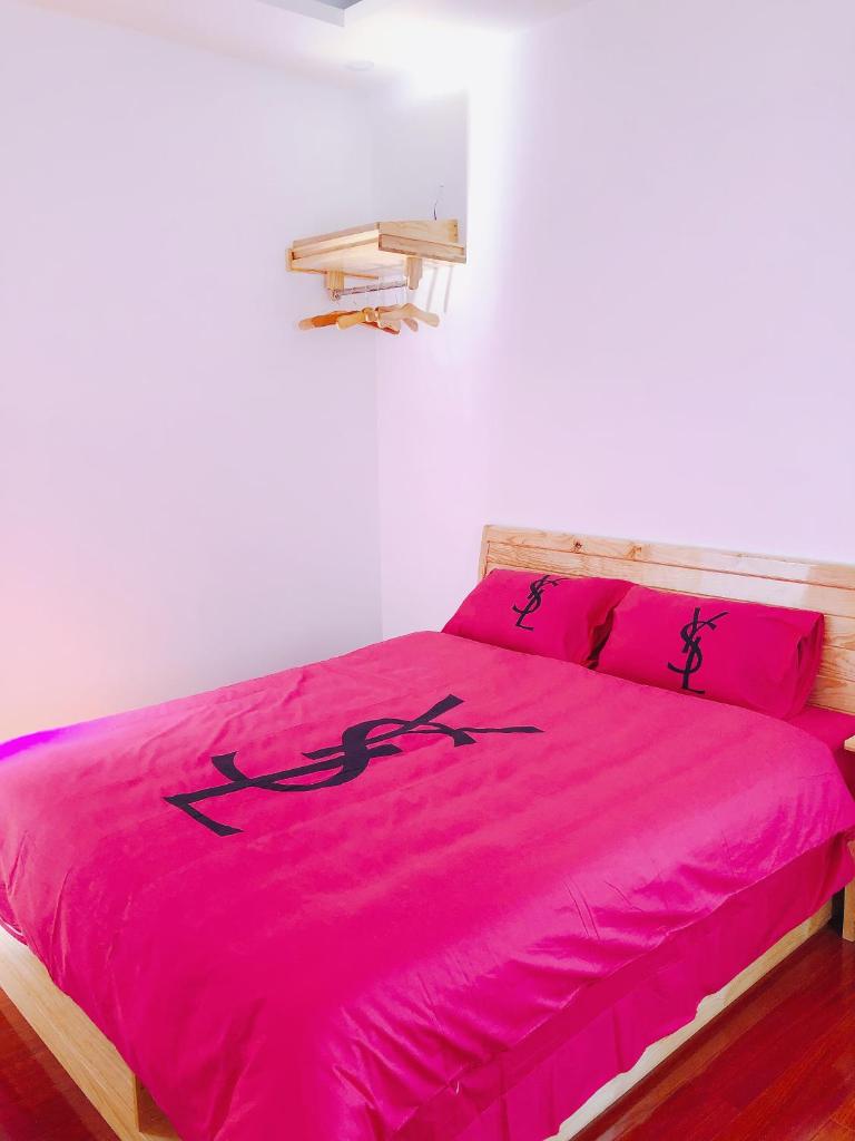 Suri’s Apartment - Suri’s House 2