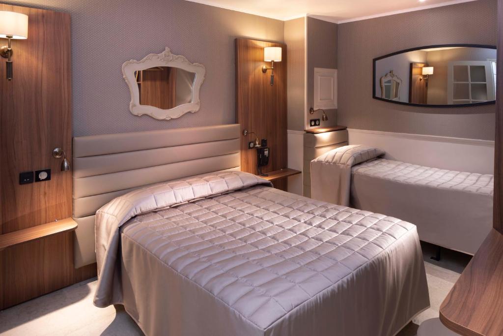 Трехместный (Трехместный номер), Hôtel Tour Eiffel
