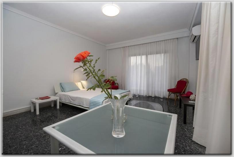 Anni's apartments 50m from the beach photo 2