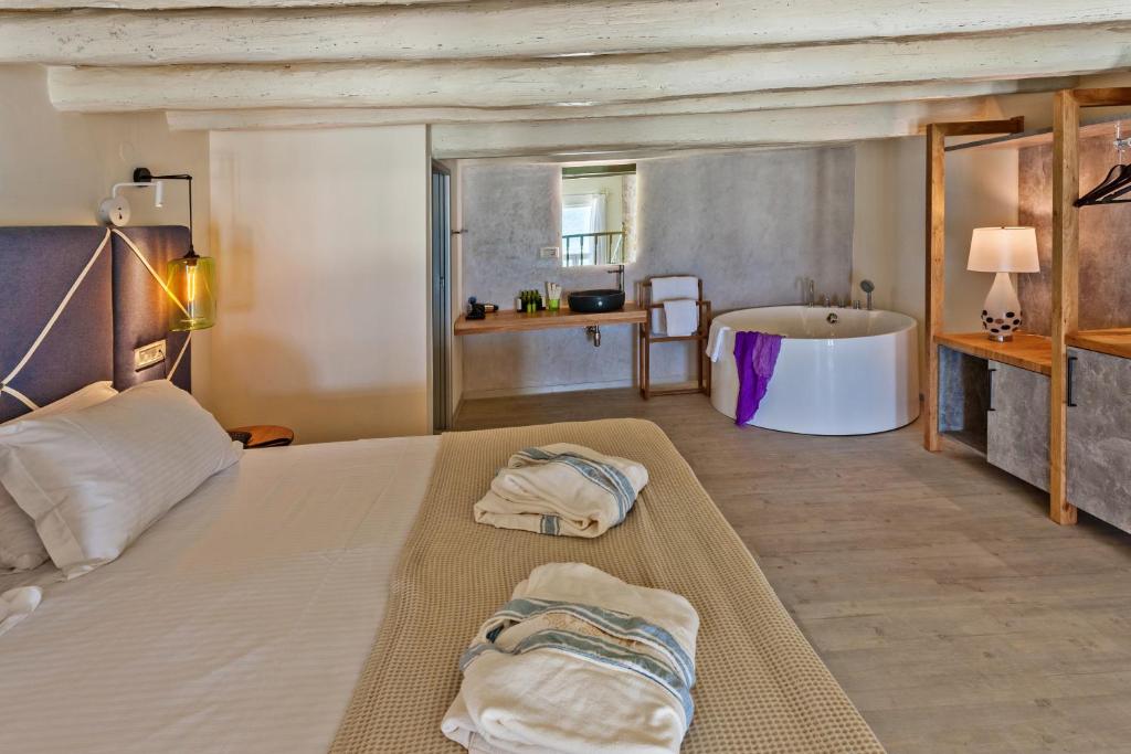 Сьюит (Представительский люкс с видом на море - двухуровневый), Thalassa Boutique Hotel