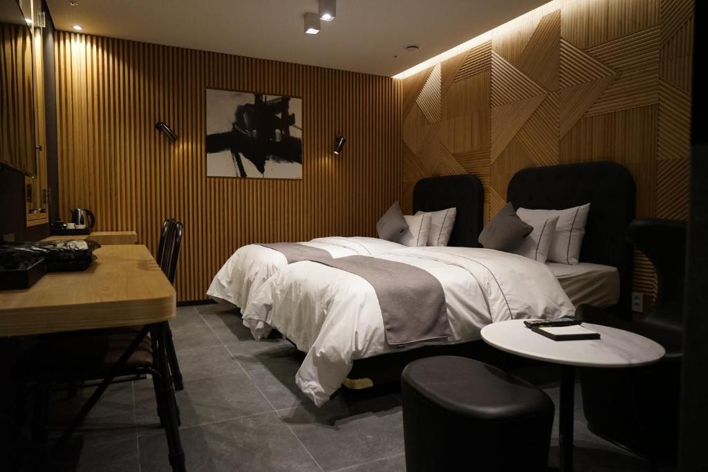 Astro Hotel photo 4
