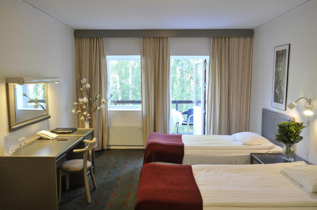 Dialog Hotel Ariston Lidingö - Tap to explore photos