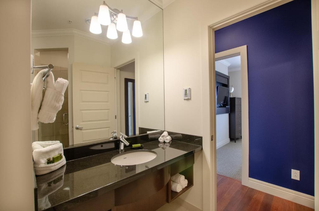 Premiere Suites - St. John's Signal Hill Gate photo 4