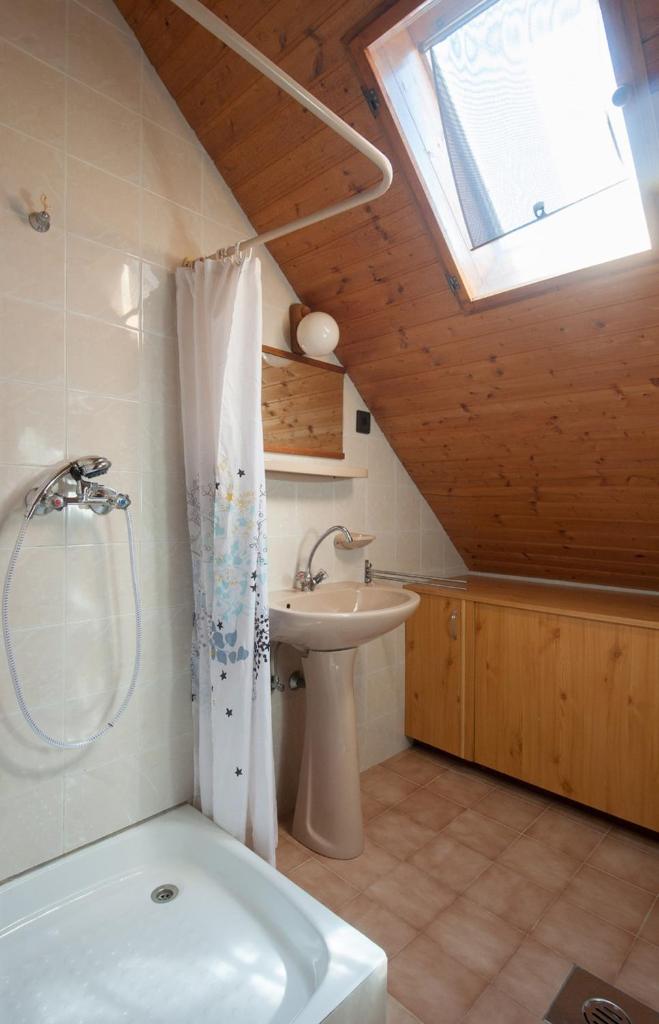 Apartment in Balatonkeresztur 36546 photo 1