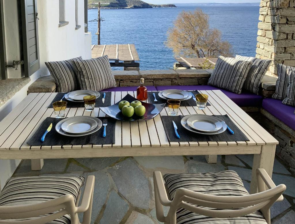Aqua Blue, only 100 meters from the beach of Gialiskari photo 4