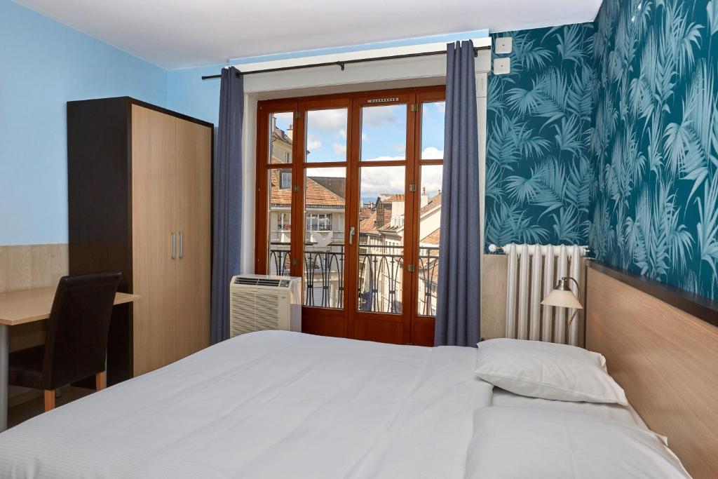 Двухместный (Стандартный двухместный номер с 1 кроватью), Hotel Central