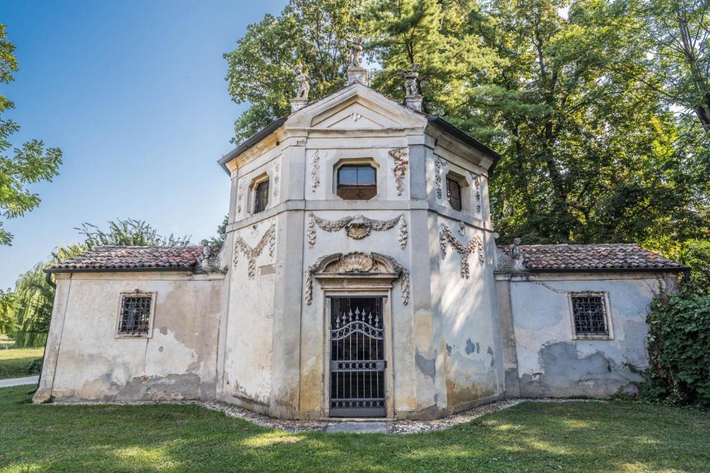Borgo Feriani - Tap to explore photos