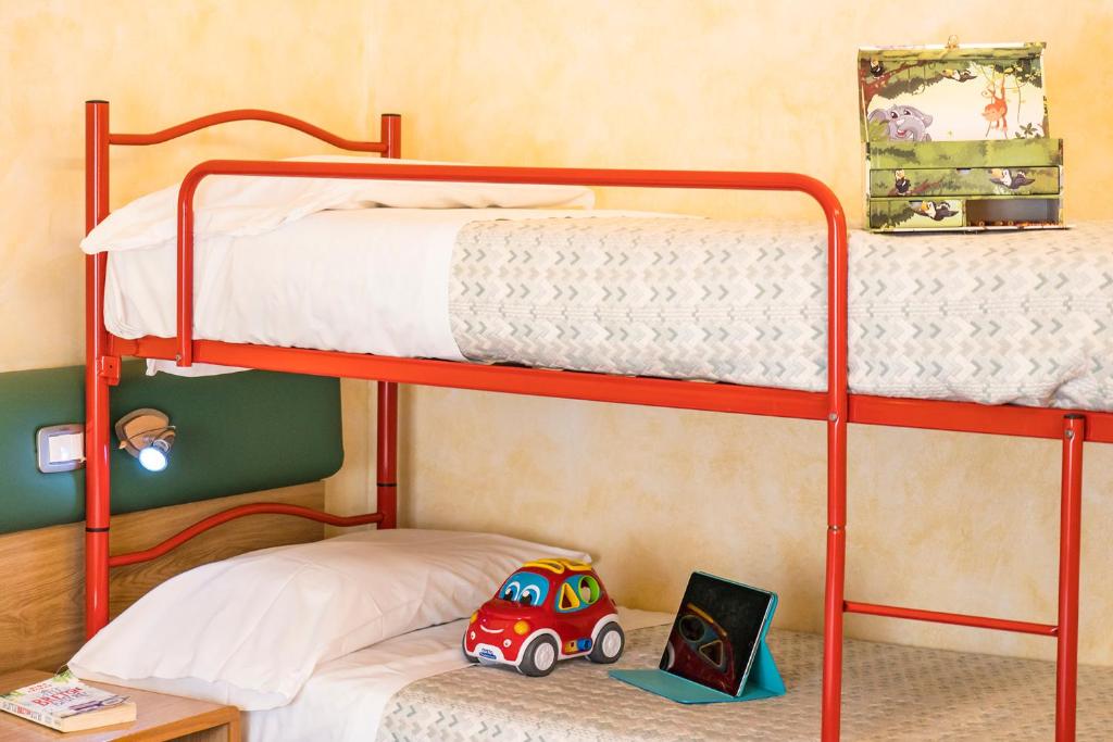 Vega Hotel Perugia - Tap to explore photos