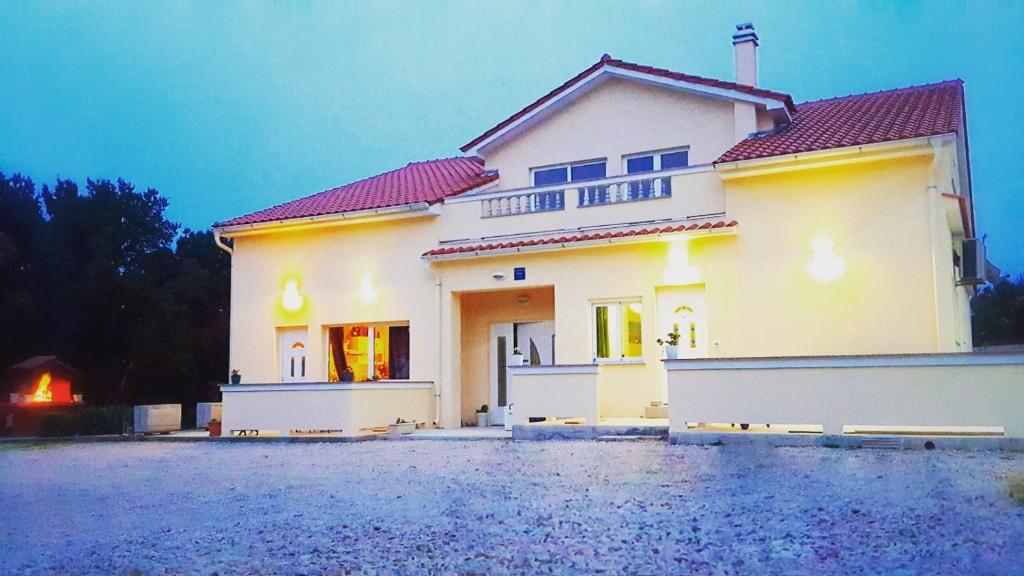 Apartmani "Sandro" Gonar photo 1