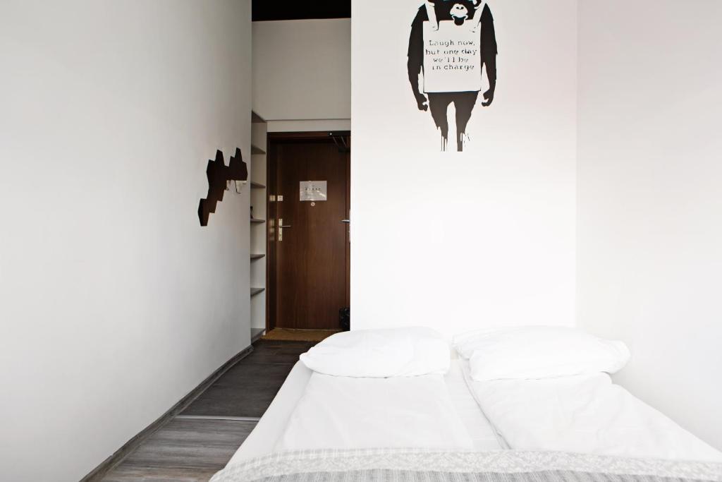 Двухместный (Двухместный номер с 1 кроватью и душем), Folk Hostel