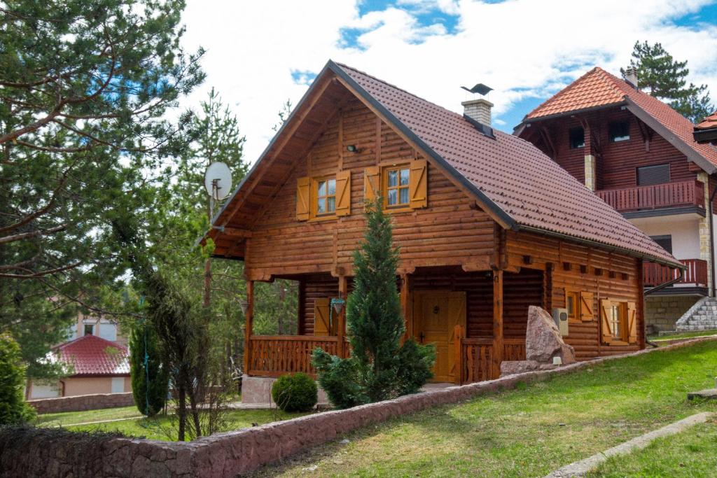 Rajska koliba photo 4