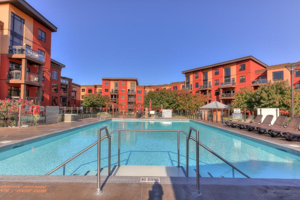 Playa Del Sol Resort - Vacation Rentals photo 4