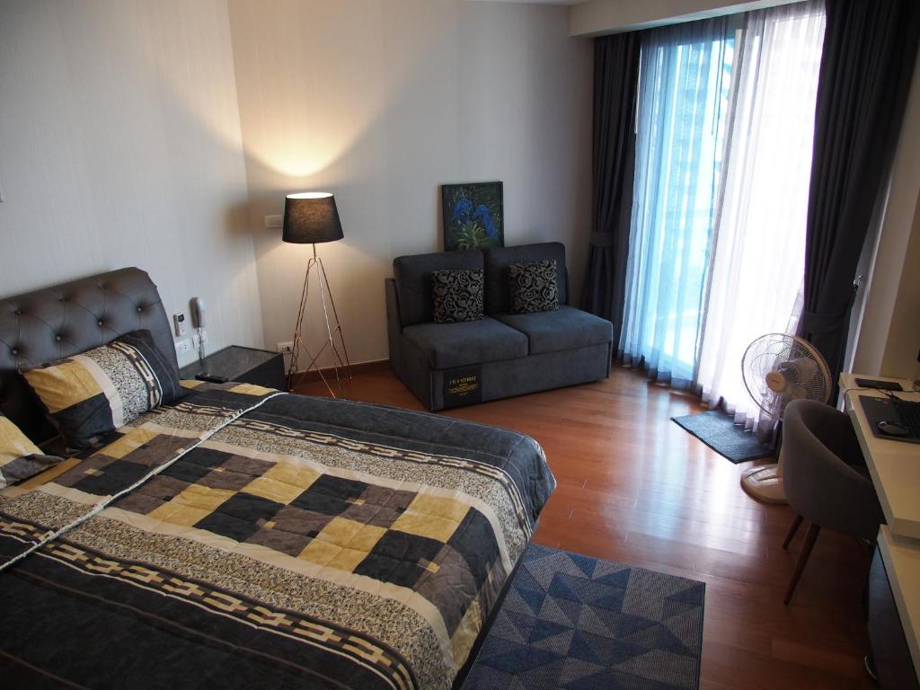 Beach Front Condominium at The Palm Wongamat photo 1