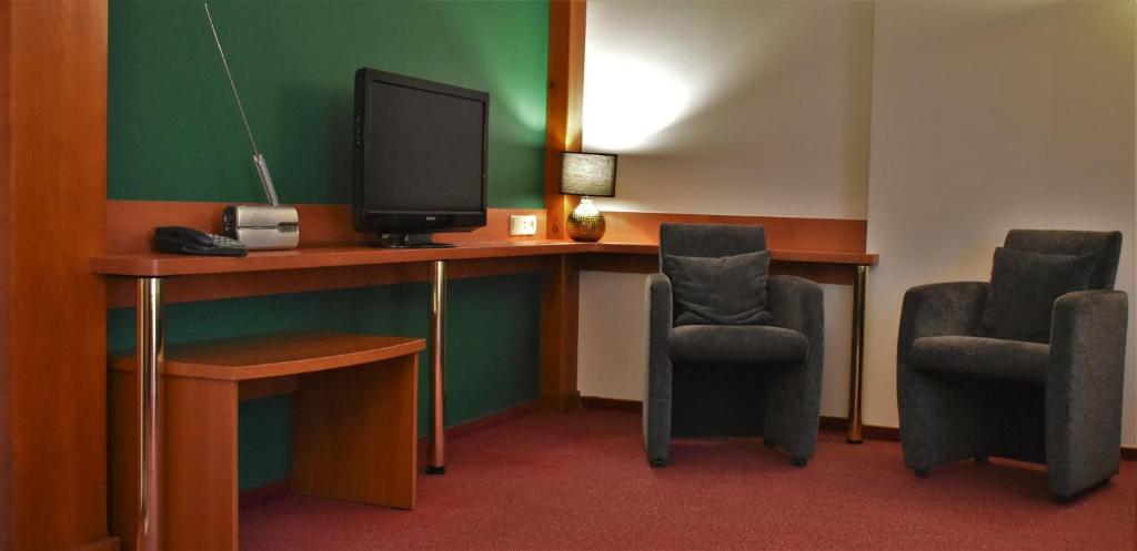 Двухместный (Двухместный номер с 1 кроватью и балконом), Hotel Złote Dęby