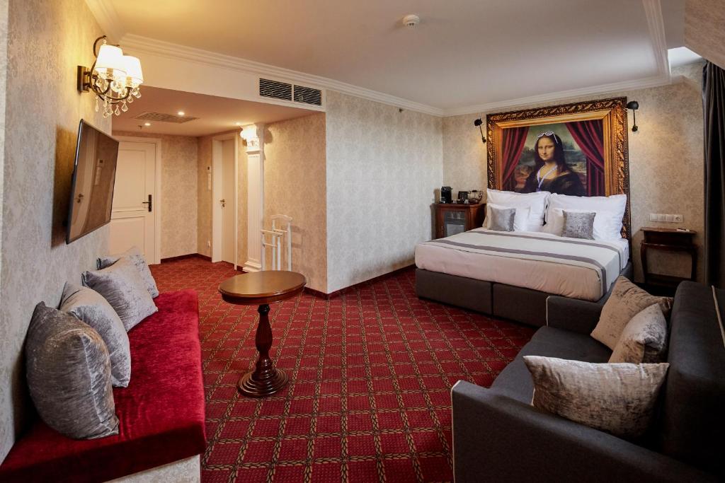 Сьюит (Номер-студио с диваном-кроватью), Mystery Hotel Budapest