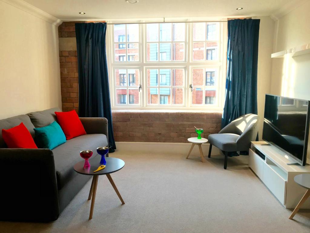 That cool little apartment you were looking for photo 4