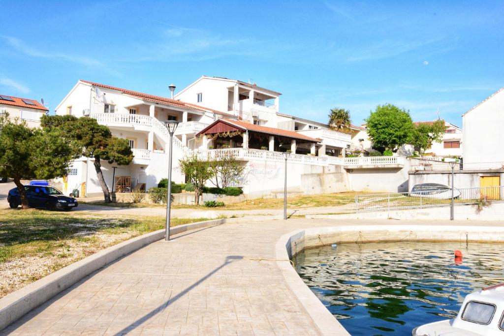 Plavi Val Apartments photo 3